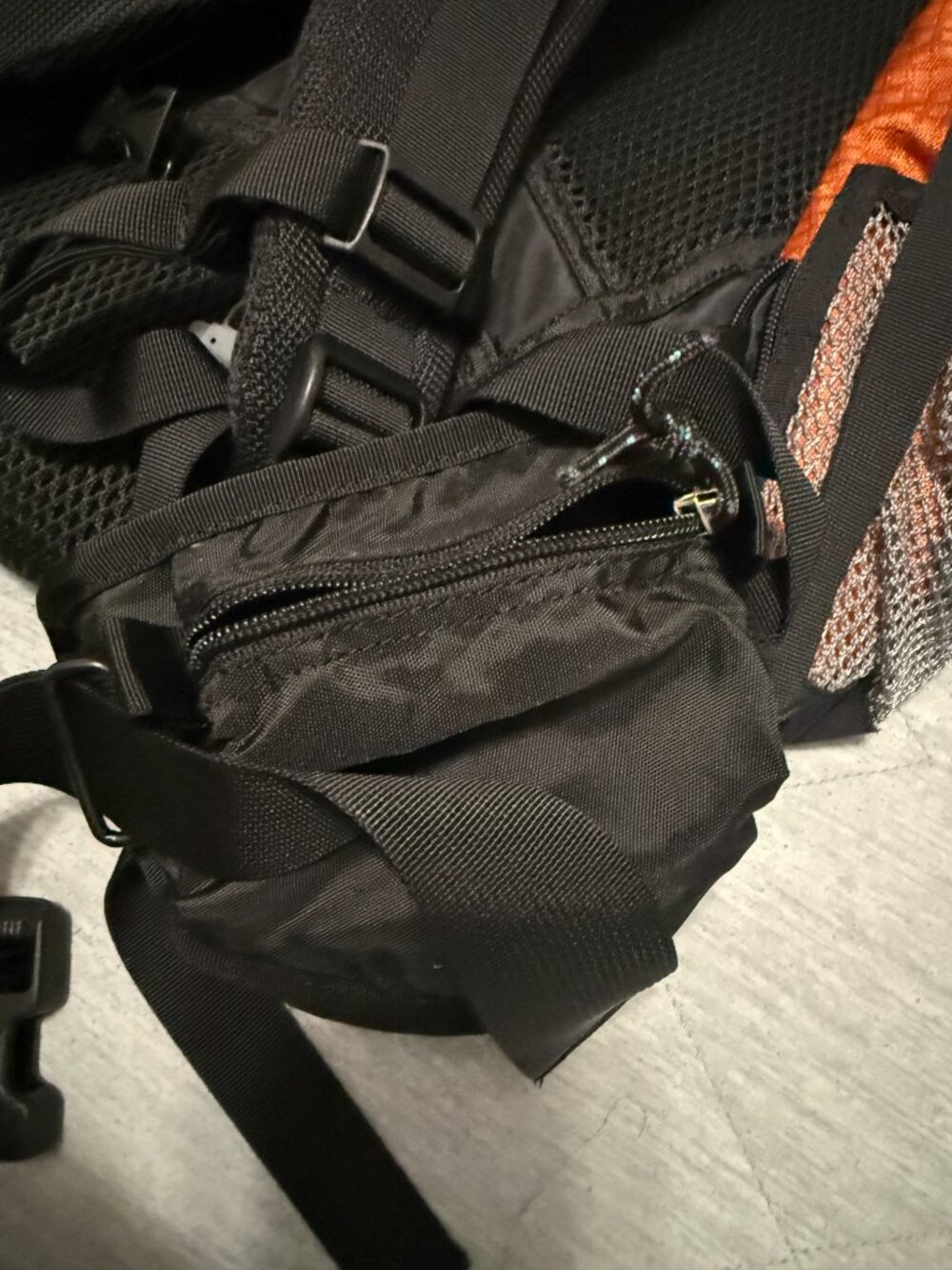 Kelty Torrey 1600 Amber/Black Pack w/o hydration bag - Picture 9 of 16
